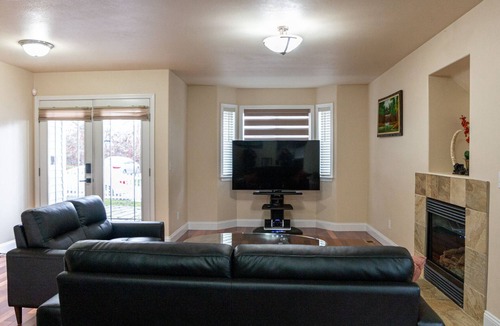 Rainier Valley House | Gateway to SEA! 5BED/3BA Home