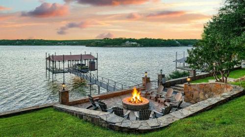 Chico House | Gather in Style Space Views & Comfort