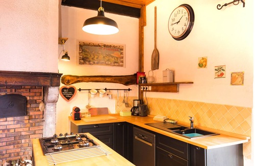 Ossun-ez-Angles House | Gather in the Pyrénées: Pool days and Fire Pit Nights