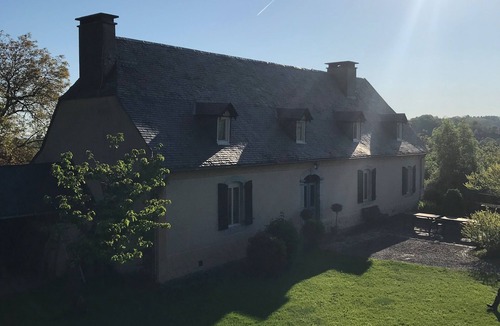Ossun-ez-Angles House | Gather in the Pyrénées: Pool days and Fire Pit Nights