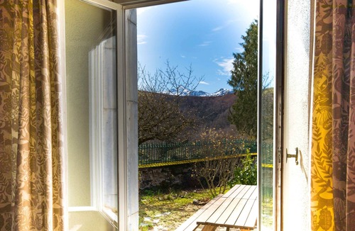 Ossun-ez-Angles House | Gather in the Pyrénées: Pool days and Fire Pit Nights