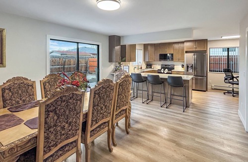 Montrose House | Gather Together w/Workspace, Garage, Pets