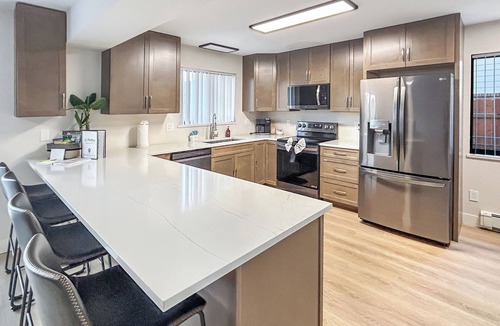 Montrose House | Gather Together w/Workspace, Garage, Pets