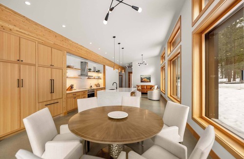Mazama House | Gathering Pines – Trailside Modern 3BR in Mazama