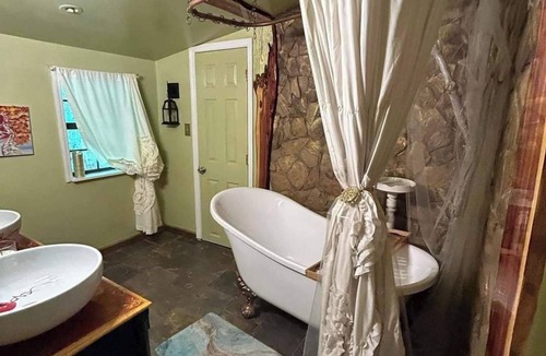 Austral Bed & Breakfast | Gatsby Bead and Breakfast