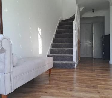 Crawley House | GATWICK HOUSE