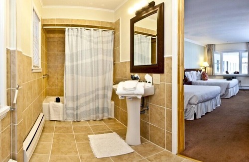 Saranac Lake Hotel | Gauthier's Saranac Lake Inn