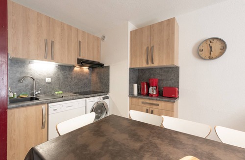 Gavarnie-Gedre Apartment | Gavarnie Apartment – Cozy Duplex with Parking & Ski Locker