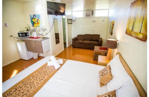 Strathmerton Hotel | Gazebo Motor Inn - Strathmerton