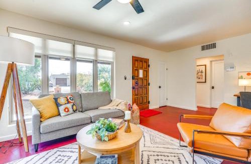 La Madera House | Gazebo, Patios & Grill: Colorful Tucson Retreat!