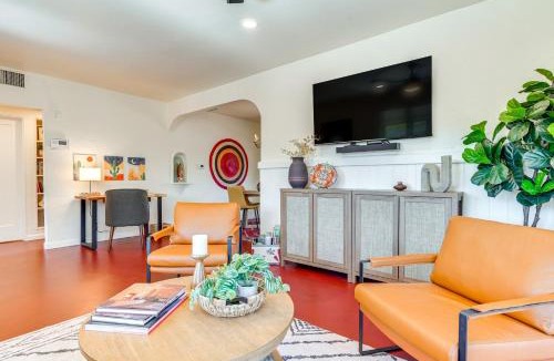 La Madera House | Gazebo, Patios & Grill: Colorful Tucson Retreat!