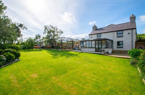 Denbigh House | Tan y Garth