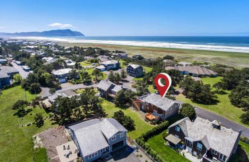 Gearhart House | Gearhart Highlands Hot Tub Golf Dog Friendly