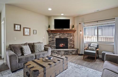 Southeast Bend House | Geary Getaway