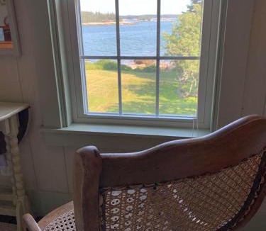 Stonington House | Geary House at Fifield Point