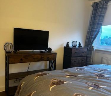 East Kilbride Apartment | Geddes View