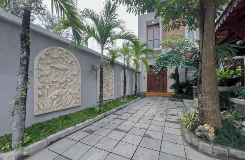 Balecatur Villa | Gee Villas Yogyakarta