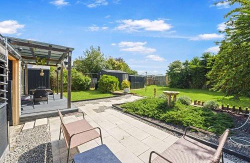 North Geelong House | Geelong Oasis spacious nest