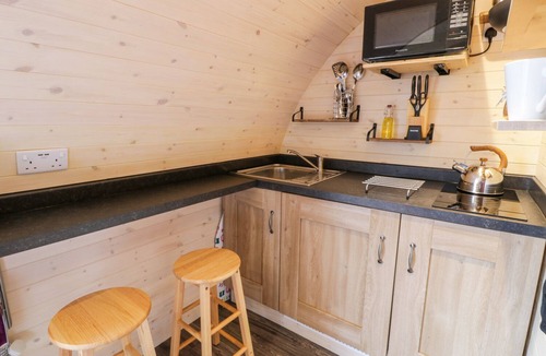 Saint Asaph Cabin | Gelert Pod
