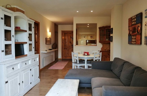 Pla de l'Ermita Apartment | Gemütliche Familienwohnung Muntanyó 1 Vall de Boí by Interhome