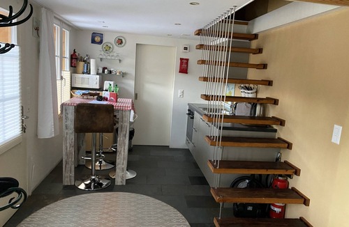 Gsteigwiler Apartment | Gemütliche Ferienwohnung mit Balkon in Gsteigwiler b. Interlaken