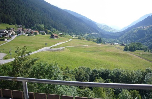Disentis Apartment | Gemütliche Ferienwohnung im Disentiserhof by Interhome