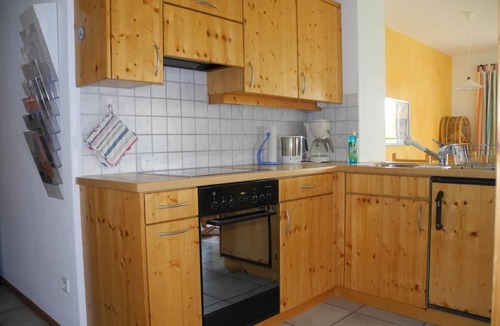 Zernez Apartment | Gemütliche Ferienwohnung im Grünen by Interhome