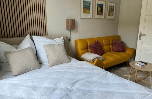 Neumuenster Apartment | Gemütliche Wohnung im Zentrum
