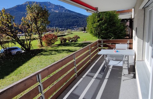Klosters-Serneus Apartment | Gemütliches Appartement für Erholung und Sport