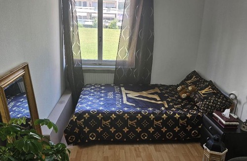 Lyss House | Gemütliches Zimmer in ruhiger Umgebung in Privatwohnung
