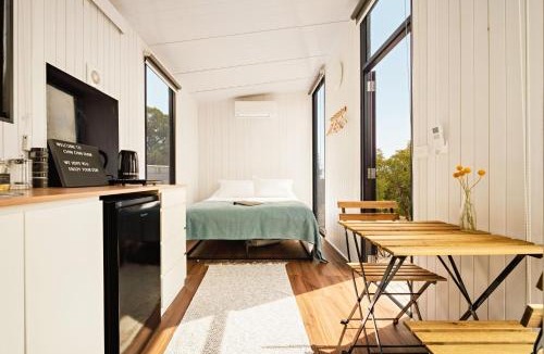 Chintin House | Gem near the Dam by Tiny Away