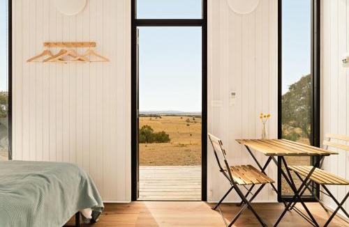 Chintin House | Gem near the Dam by Tiny Away