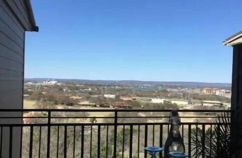 Horseshoe Bay Condo | Gem of HSB: 3bdrm Hill Country Escape with Lake views !