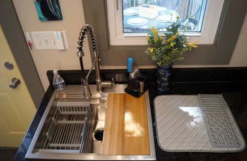 South Pensacola Cottage | ~Gem on G St~2BR~Downtown Pensacola~Furbabies~Walk to Restaurants & Supposey~