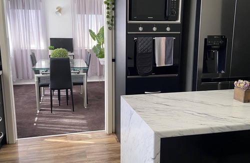 Broken Hill House | Gem on Jamieson