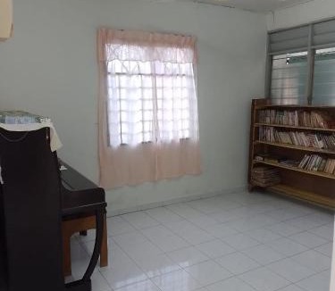 Gemas House | Gemas Homestay RIA