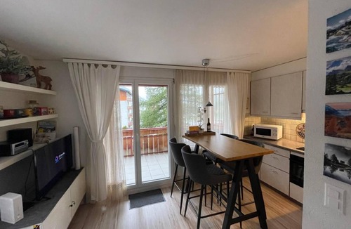 Leukerbad Apartment | Gemmiblick holiday flat with large balcony