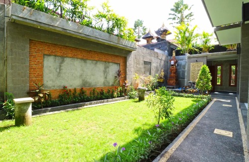 Legian City-Centre House | Gempita House Legian Bali