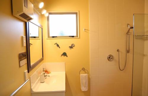 Ahipara Apartment | Gems Seaside Lodge