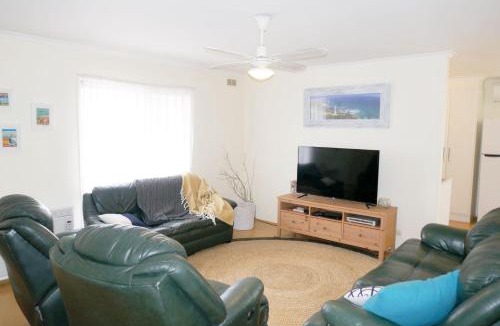 Sunderland Bay House | Gemsbay at Sunderland Bay