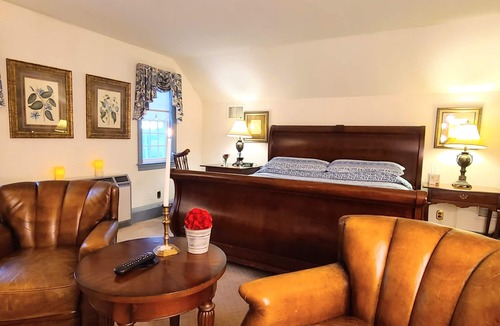 Malvern Bed & Breakfast | General Warren