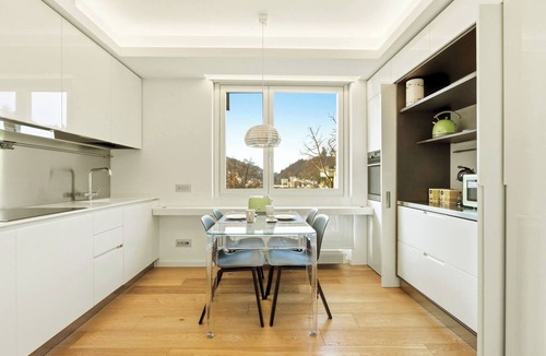 Lugano City-Centre Apartment | Generoso Luxury Lake View Suite in Lugano