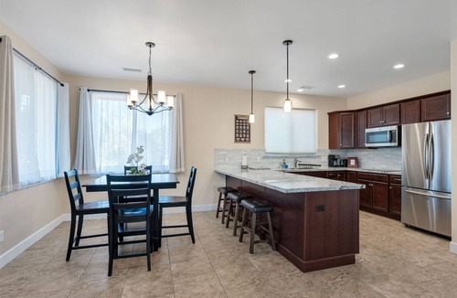 Uptown Sedona House | Generous weekly rates & last-minute rates! Uptown Sedona Location, Custom-Built