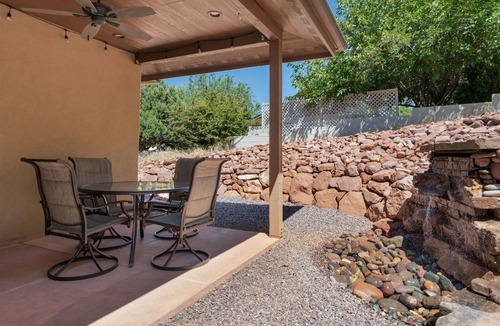 Uptown Sedona House | Generous weekly rates & last-minute rates! Uptown Sedona Location, Custom-Built