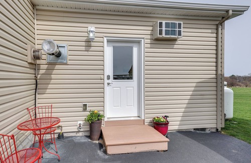 Geneva Apartment | Geneva Studio, 3 Miles to Seneca Lake!