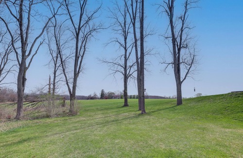 Geneva Apartment | Geneva Studio, 3 Miles to Seneca Lake!