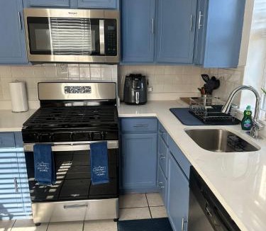 West Side Apartment | Genevieves lovely suite