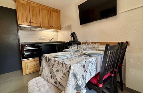 Chatel Apartment | Gentianes 64B: Studio near the center of Chatel