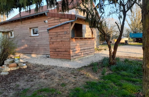 Oucques Cottage | Geodesic bubble
