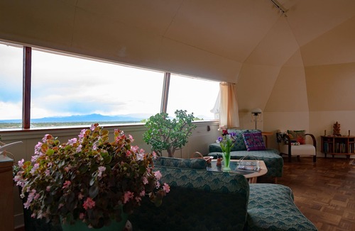 Canoncito House | Geodesic Dome/Spectacular Setting/Stunning Views